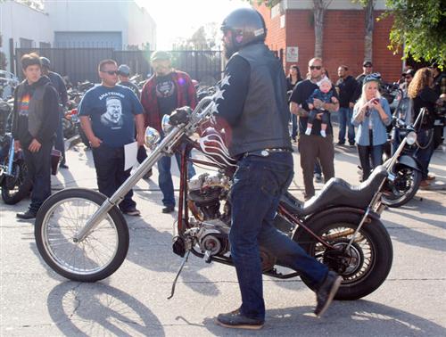 Slow walk your motorcycle race!